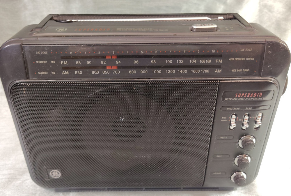GE Superadio III 7-2887B AM/FM Long Range Wide Band Radio – Tested & Sounds Huge