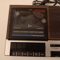 Vintage G.E. 7-4956B Cassette Clock Radio Excellent Condition Tested Working