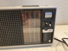 Vintage Magnavox AM/FM PSB Multi-Band Portable Radio Model 1R1200 Silver Works