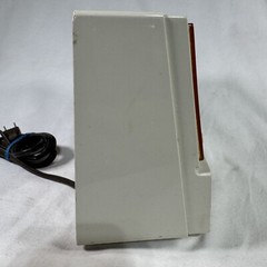 Vintage Motorola Solid State AM Clock Radio Model XCIFH Off White ~ TESTED