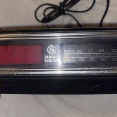 Vintage General Electric Alarm Clock Radio Model 7-4625c Faux Wood Grain Retro
