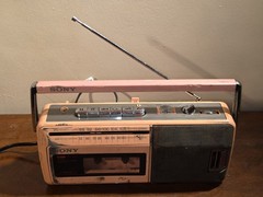 RARE PINK! SONY CFM-140 AM/FM Radio Cassette Tape Recorder VTG ONLY FM WORKS!
