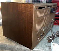 ZENITH AM/FM Broadcast Receiver Model: MJ1035. Sounds nice.