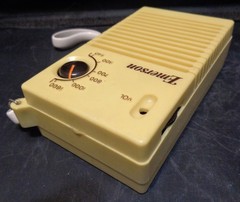 Vintage 1977 EMERSON AM Pocket Radio P3300 Off White W/ Box & Instructions Works