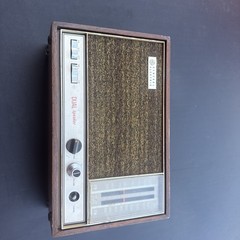 Vintage General Electric dual speaker odel T2250-H Tested Missing Knob