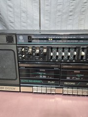 GE 3-5690A Boom Box Stereo AM/FM Radio & Cassette Detachable Speakers