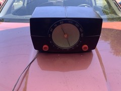Motorola AM Tube Radio Model 6X Vintage Works But Buzzy / One Station Only
