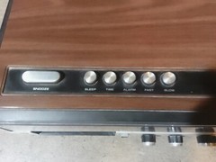 Lloyd&rsquo;s AM/FM Stereo 8 Track / Electronic Clock, Series 725A, Model J248