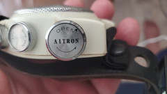 British Design 965150 radio VINTAGE TRANSISTOR WRIST RADIO