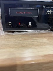 COMMODORE FM-AM STEREO MULTIPLEX / 8 Track Player ( Will Free 2 RCA SPEAKERS )
