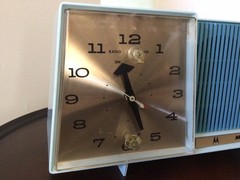 VINTAGE, 1960’S, MOTOROLA TABLETOP CLOCK RADIO, AZURE BLUE, MODEL C18B 23!!!