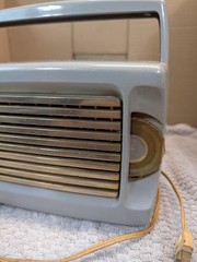 Vintage Zenith Mid-Century Portable Radio – Light Blue – MCM Project Display