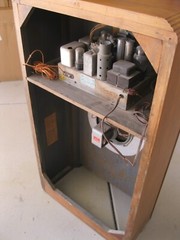 Watch video – Vintage Delco R 1129 Console Radio with Jensen–AS IS–FOR PARTS