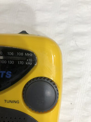 Vintage 80’s Citizen X189 AM/FM Portable Radio Yellow Headphones packaging