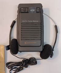Vintage Retro AM/FM Radio Centurion Portable radio. Before IPhones!!!!