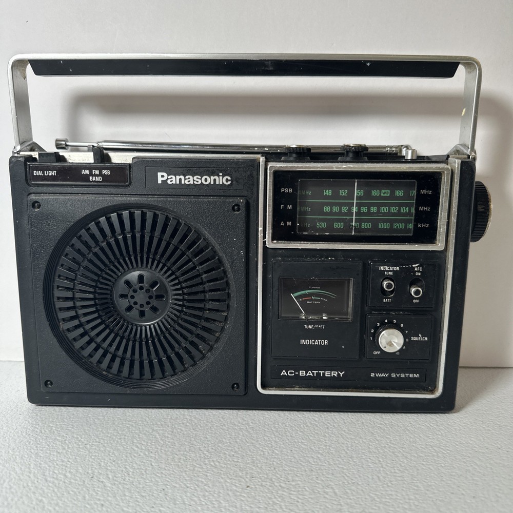 Vintage Panasonic RF-1080 AM/FM PSB 3-Band Portable Radio Black TESTED