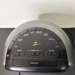 Vintage Zenith Digital Alarm Clock Radio With AM/FM/TV Weather Band Z203B Tested