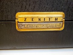 Vintage Zenith Trans-Oceanic wave magnet radio –works!