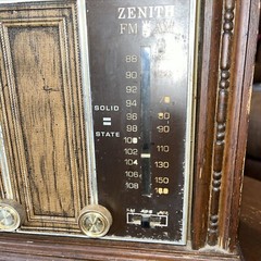 Vintage ZENITH Z430 Solid State chasis 9ZTI5 AM/FM Radio Tested !