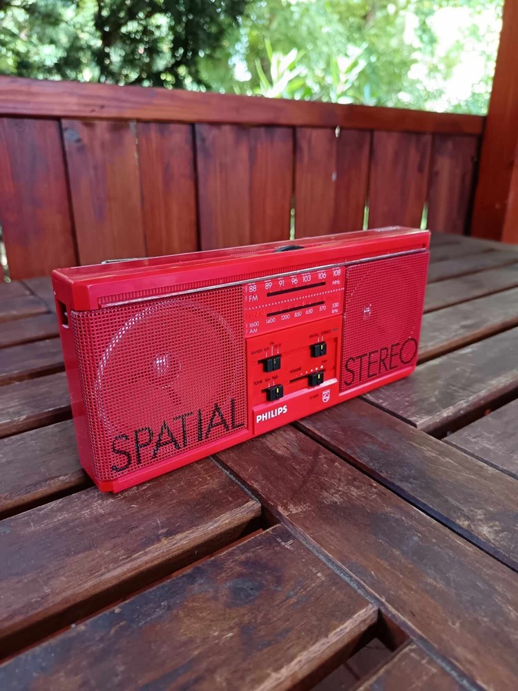 Philips D 1690 Spatial Stereo design radio