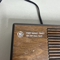 VTG GE AM/FM Two Wake Times Clock Radio-RedDisplay-Model No 7-4616A-Works!