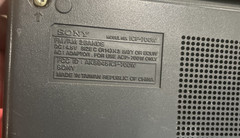 Sony ICF-700W 2-Band FM/AM Portable Radio, Works, Battery or Corded