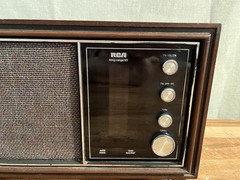 RCA Long Range TRF Solid State Radio RZC275W Walnut (Works – Read)