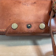 MOTOROLA Transistor Radio, Leather Case with Strap Working Condition