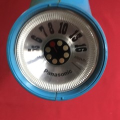 Vintage Panasonic Blue R-72 TOOT-A-LOOP AM Transistor Radio ￼
