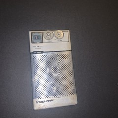 National Panasonic R-012 Portable Radio