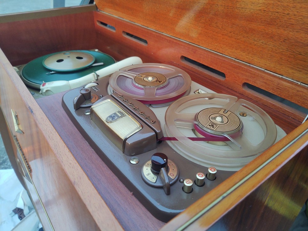 Wow GRUNDIG MAJESTIC 7038 VACUUM TUBE CONSOLE FROM 1959 WITH REEL TO REEL OPTION