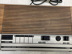 General Electric GE Model 7-4634B Digital Clock Radio Alarm Clock Tested Working