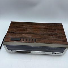 VINTAGE LLOYD&rsquo;S MODEL J249 AM/FM STEREO ELECTRONIC CLOCK RADIO with CASSETTE