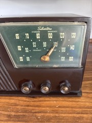 Vtg Silvertone Radio By Sears Model 18 Untested Parts / Repair Needs Cord