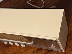 Vintage General Electric Table Radio Model C2535A Buff Plastic W/ Clock (Read)
