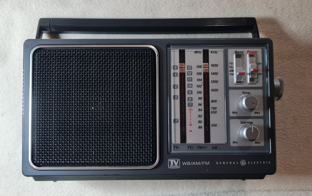 GE General Electric 4 Band Receiver TV/WB/AM/FM Radio 7-2945A TV Sound Tested