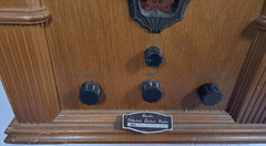 Randix Cathedral Style Radio Collector&rsquo;s Edition 07R-2001 Tested Working Wood