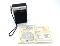 General Electric Radio P-2790 Solid State Handheld Battery Hong Kong NOT WORKING