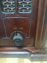 General Electric GE Reproduction Model No 7-4100JA Cathedral AM/FM Radio Wood
