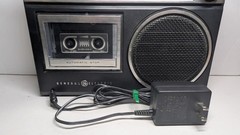 Vintage GE Portable AM/FM Cassette Player Recorder 3-5239A