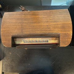 Vintage Bendix Standard Police Model 0526 Wood Shell Radio. Works.