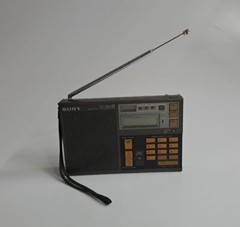 Sony ICF 7600D FM/LM/MW/SW Receiver Vintage Radio Japan