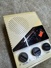 Vintage Water Resistant BR-2 2 Band Stereo Radio player