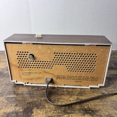 Vintage Motorola Solid State Clock Radio Mode XC33FW – Light Doesn’t Work