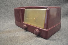 Vintage 1950&rsquo;s General Electric GE Model 400 Vacuum Tube AM Radio Powers Up