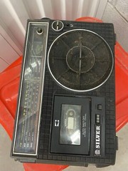 Vintage Silver RT400 AM/FM Radio Tabletop Model Shin-Shirasuna Made In Japan