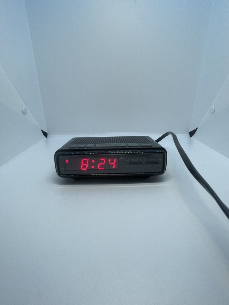 Electro Brand AM/FM Radio Alarm Clock – Model 4610 Black Tested and Working