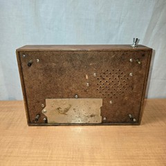 Vintage AM/FM Transistor Radio Remembrance MCM 10&Prime;x7&Prime; Woodgrain