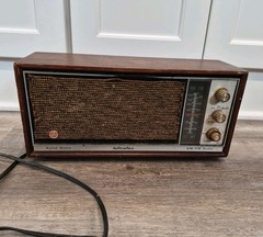 Vintage Hallicrafters Model FM-48 AM/FM Solid State Radio Works Rare!