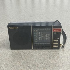PANASONIC RF-9 FM/LW/MW/SW1 9 BAND RADIO